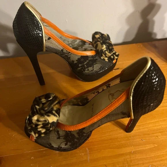 $1695 CHRISTIAN LOUBOUTIN SNAKESKIN/ LACE / LEOPARD PONY HAIR HEELS SZ 37 - Picture 9 of 14